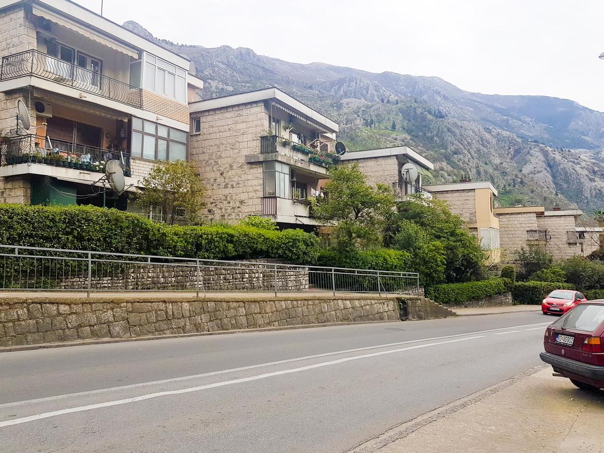 Central Apartment Kotor Dış mekan fotoğraf