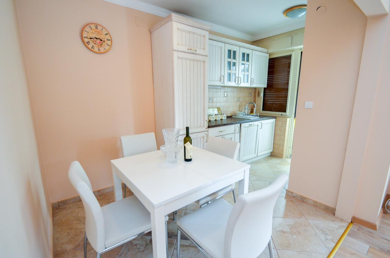 Central Apartment Kotor Dış mekan fotoğraf