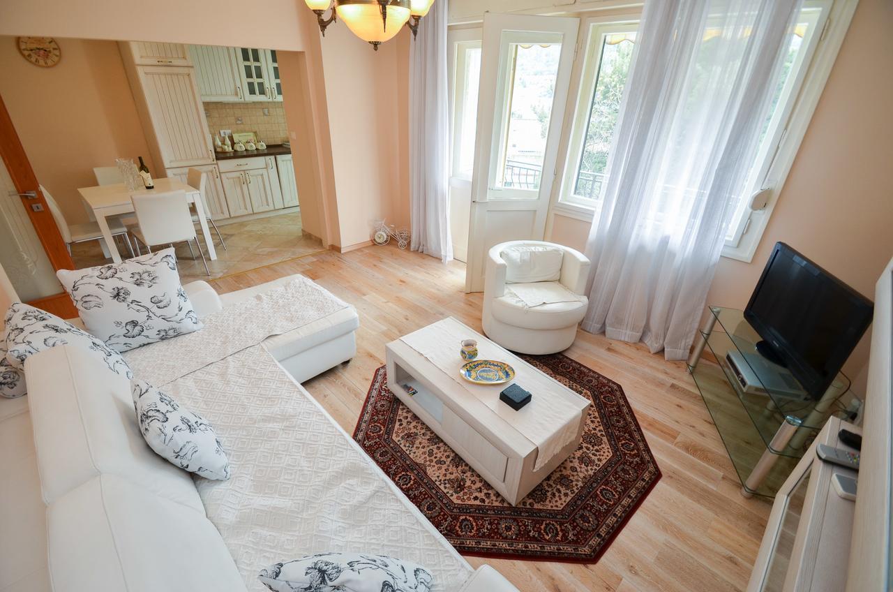 Central Apartment Kotor Dış mekan fotoğraf